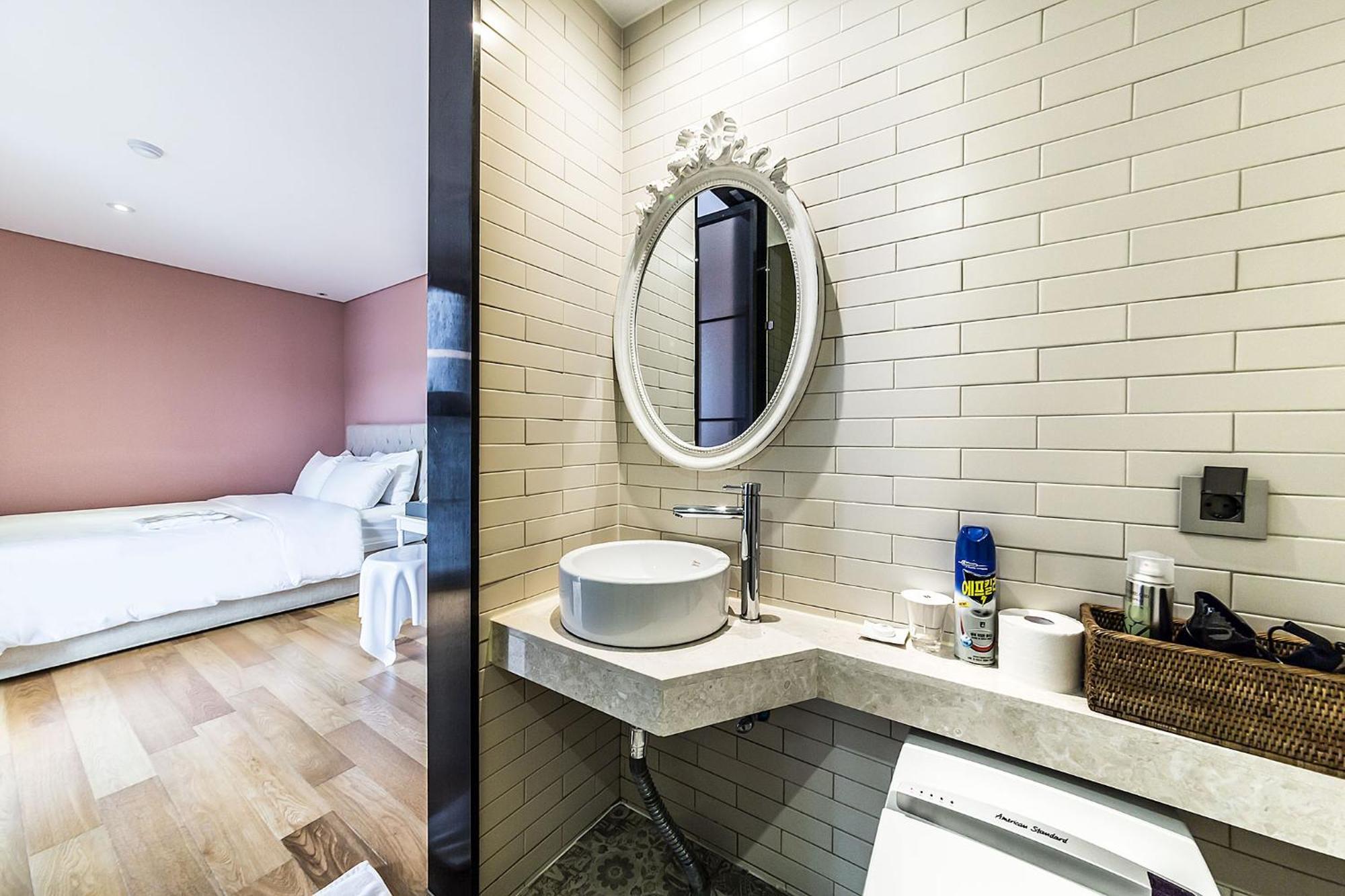 Roseto Hotel Pocheon Zewnętrze zdjęcie